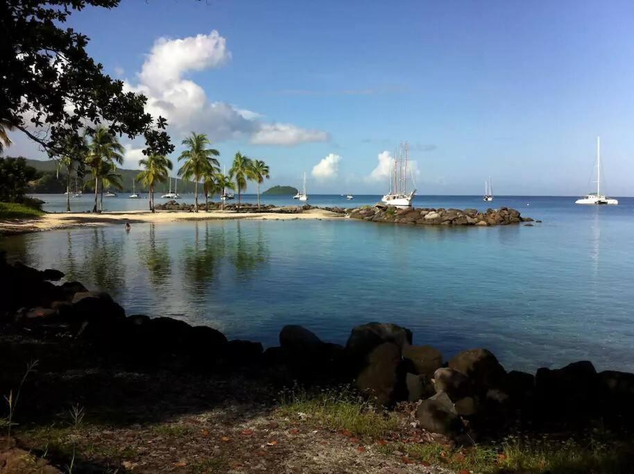 Studio Ideal Couple, A 200M De Tres Belles Plages Pointe Du Bout! Lazaret Exterior photo