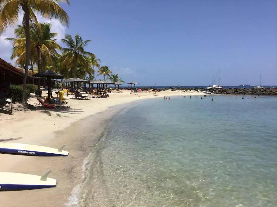 Studio Ideal Couple, A 200M De Tres Belles Plages Pointe Du Bout! Lazaret Exterior photo